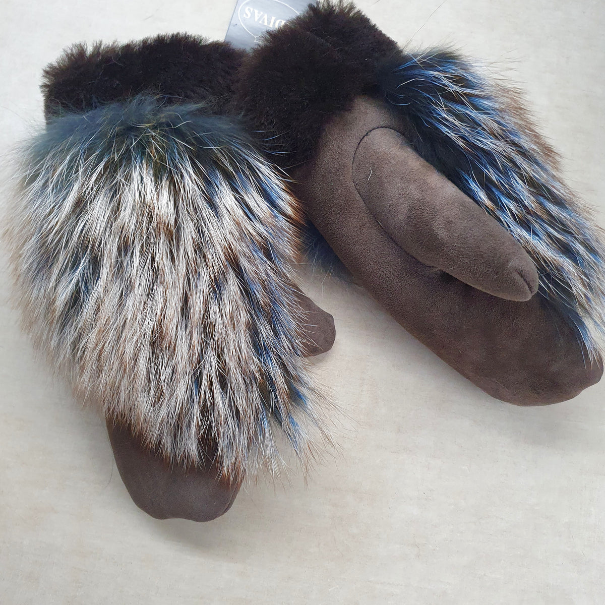 Arctic Fox Fur – Bill Worb Furs Inc.