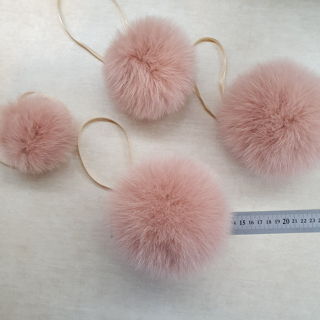 Pink  polarfox pompom