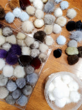 Load image into Gallery viewer, Mink pompom
